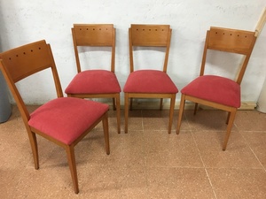 Tapizado de cuatro sillas solo asiento desmontable en canillejas